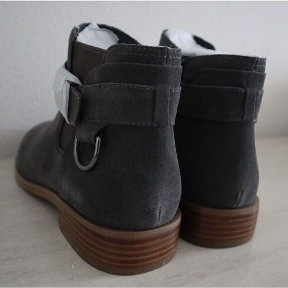 Aerosoles Women's Sz 9M Gray Suede Martha Stewart Susan Zipper Ankle Boots - Picture 3 of 10